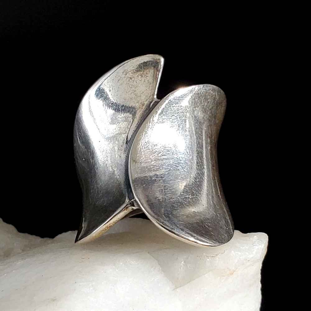PIXI Collection Sterling silver 925 Ring Contemporary Designer Silversmith